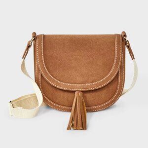 NWT BEAUTIFUL Adorable Art Class Girls' Faux Suede Saddle Crossbody Bag Brown